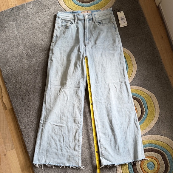 7 For All Mankind Denim - 7 For All Mankind Ultra High Rise Cropped Joe